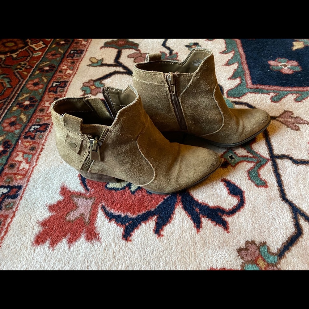 Crown Vintage booties